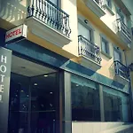 Hotel Portonovo Ξενοδοχείο 2*