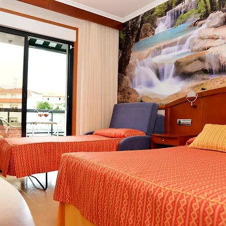 Hotel Portonovo Ξενοδοχείο 2*