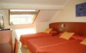 Hotel Portonovo Ξενοδοχείο Πόρτο Νόβο